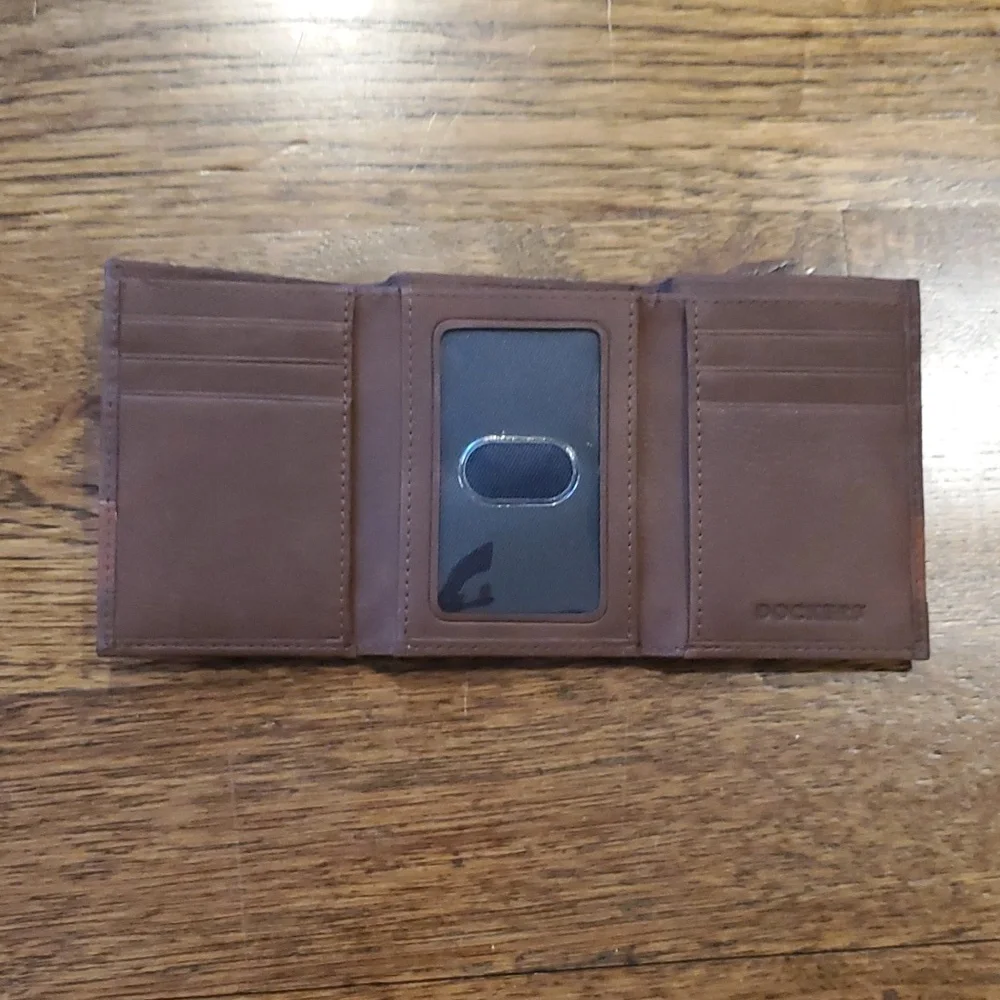 Mens Dockers dark & light brown trifold wallet